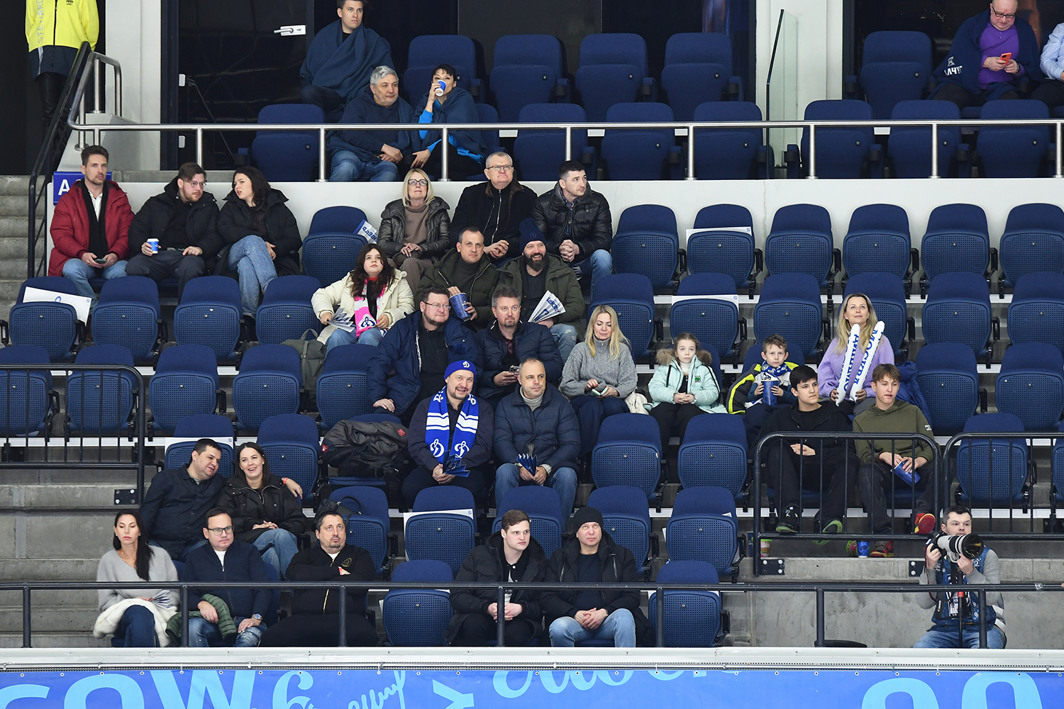 gallery-photo