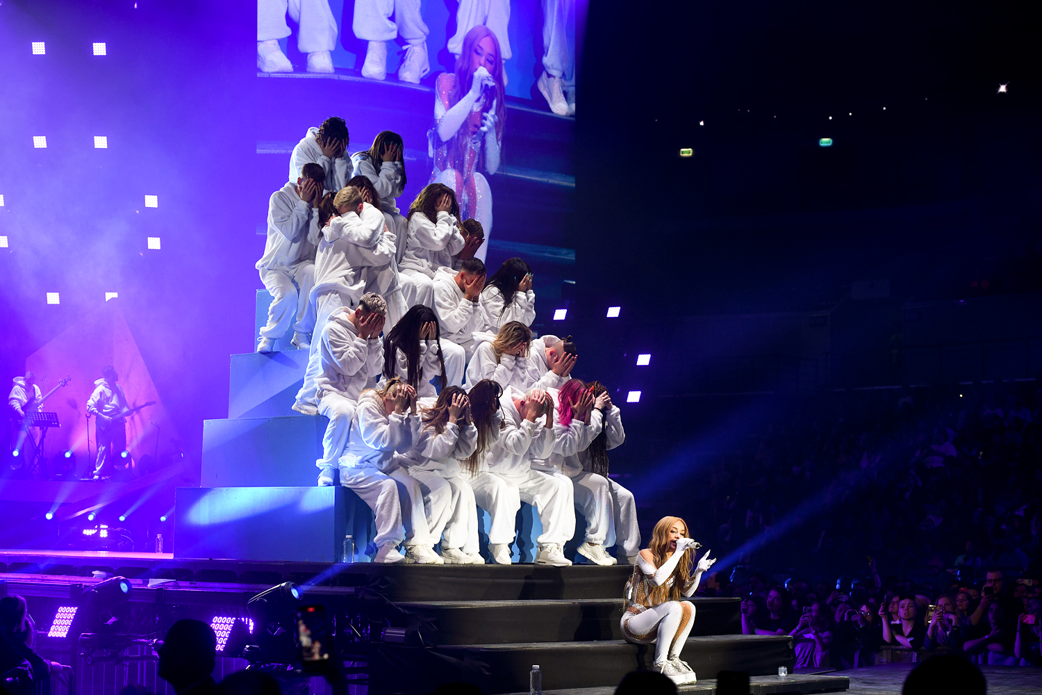 gallery-photo
