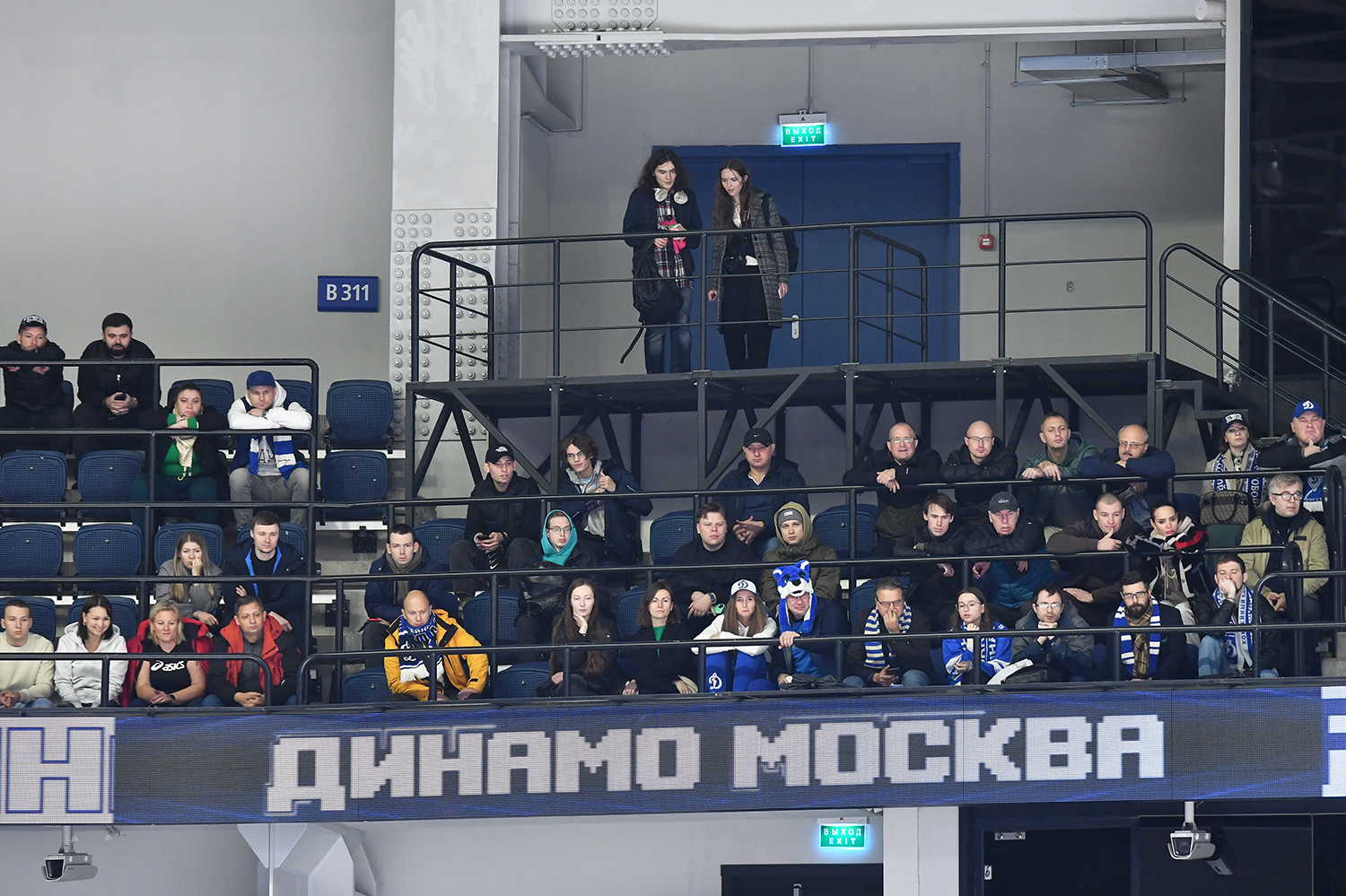 gallery-photo