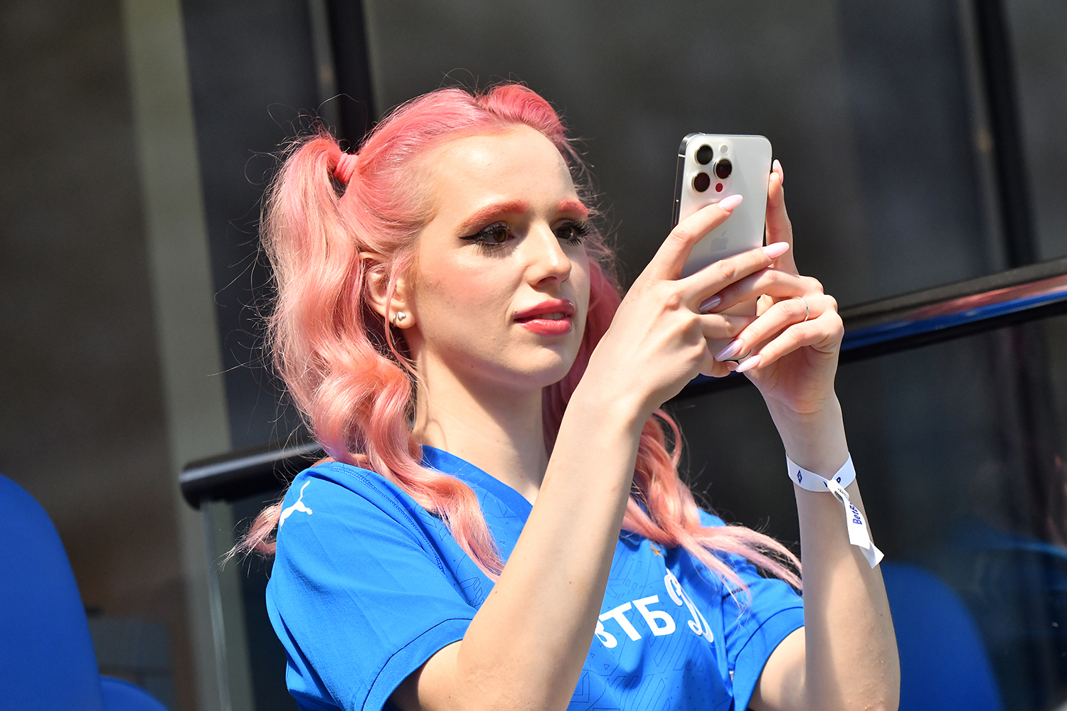 gallery-photo