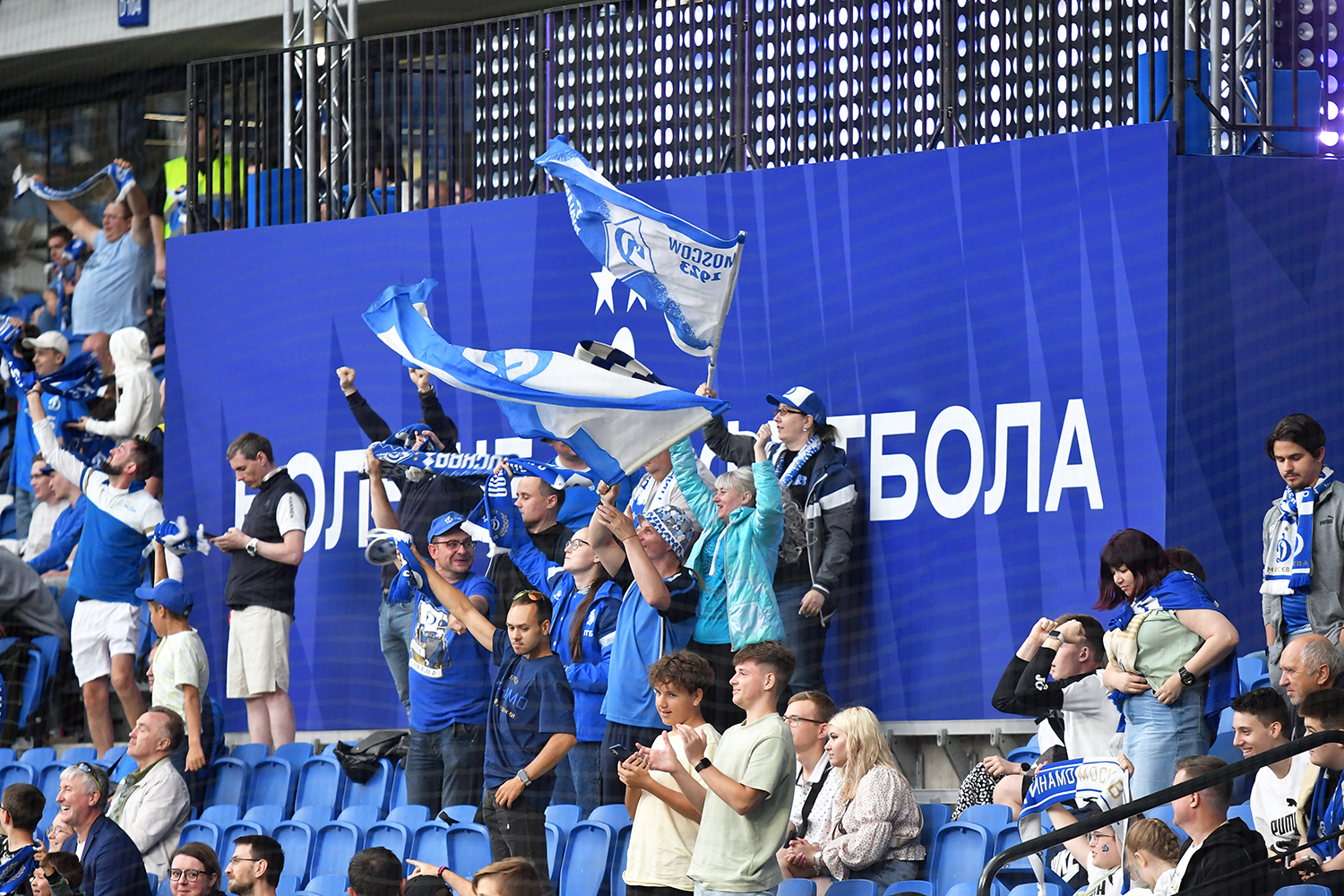 gallery-photo