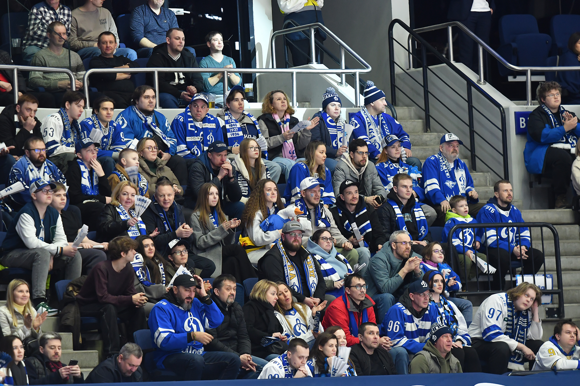 gallery-photo